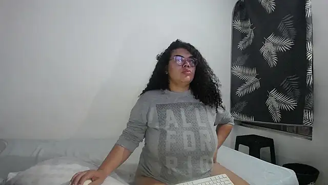 mabigomez00 online show from 04/04/26, 09:16