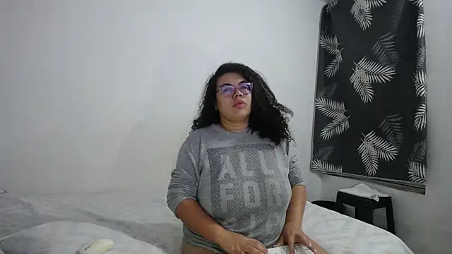 mabigomez00 online show from 04/30/26, 09:16