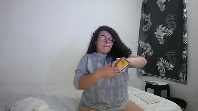 mabigomez00 online show from 04/09/26, 09:37