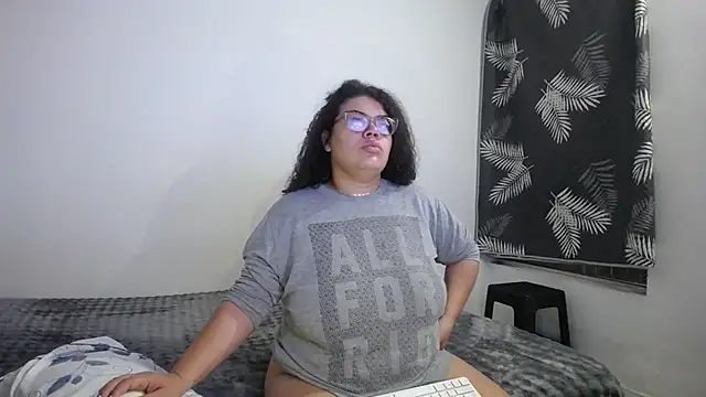 mabigomez00 online show from 06/20/26, 09:14