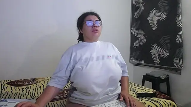 mabigomez00 online show from 07/25/26, 09:17