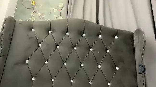 enourmousSAM online show from 12/04/24, 06:11