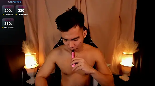 000batman000 online show from 02/20/25, 01:36