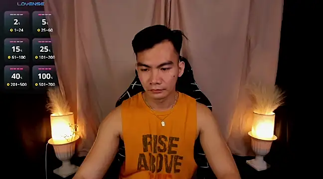 000batman000 online show from 02/18/25, 01:33