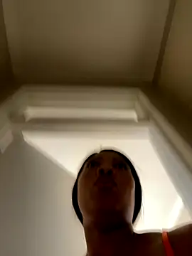 Snapshot of cherrybabe76 chatting on 10/26/25, 06:14 cherrybabe76 online show from 10/26/25, 06:14