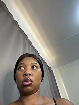 Snapshot of cherrybabe76 chatting on 03/02/26, 02:02 cherrybabe76 online show from 03/02/26, 02:02