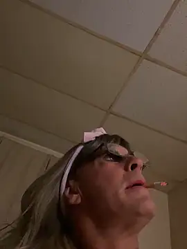 RileyDix online show from 10/17/25, 11:12