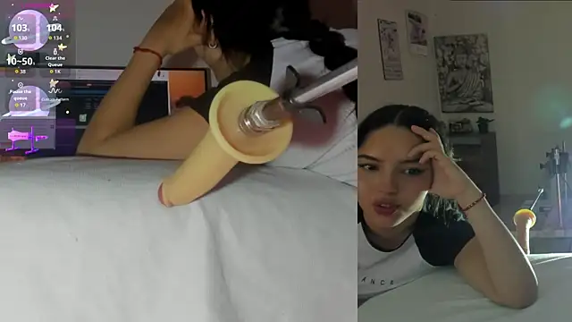 sofi velez online show from 03/22/26, 05:03