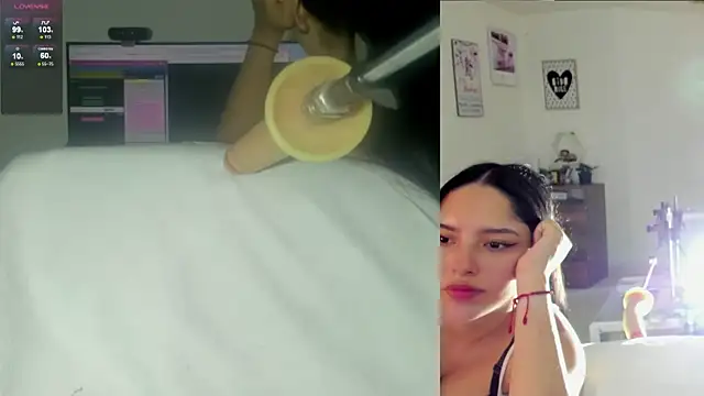 Snapshot of sofi_velez chatting on 02/28/26, 05:01 sofi velez online show from 02/28/26, 05:01