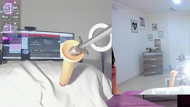 sofi velez online show from 10/15/25, 05:21