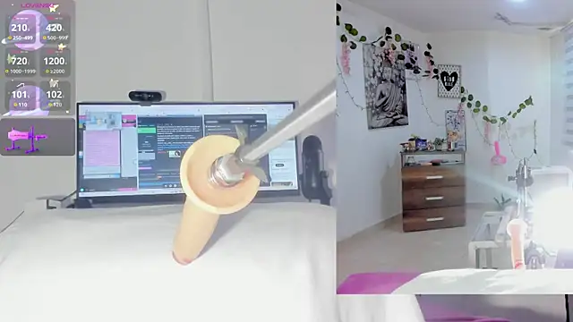 sofi velez online show from 12/01/25, 05:03