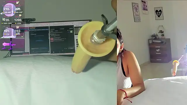 Snapshot of sofi_velez chatting on 02/13/26, 05:02 sofi velez online show from 02/13/26, 05:02