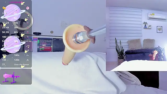 sofi velez online show from 03/18/25, 01:24