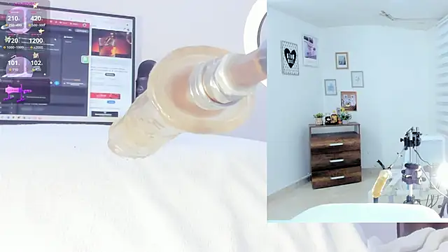 sofi velez online show from 10/05/25, 05:25