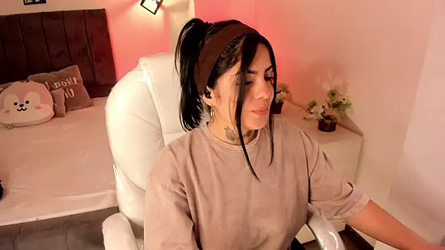 Catalinaa martinez online show from 10/01/25, 03:11