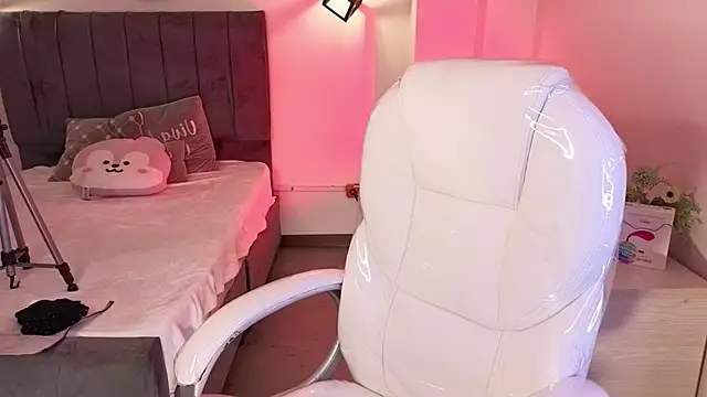 Catalinaa martinez online show from 10/03/25, 03:30