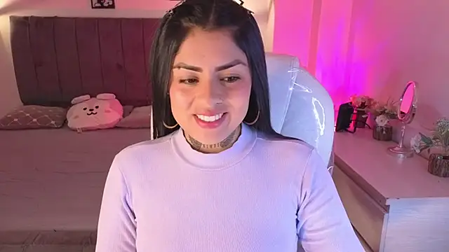 Catalinaa martinez online show from 11/06/25, 03:10