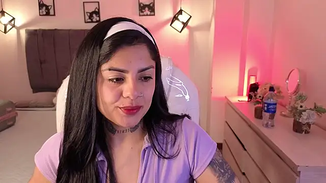 Catalinaa martinez online show from 10/11/25, 03:40