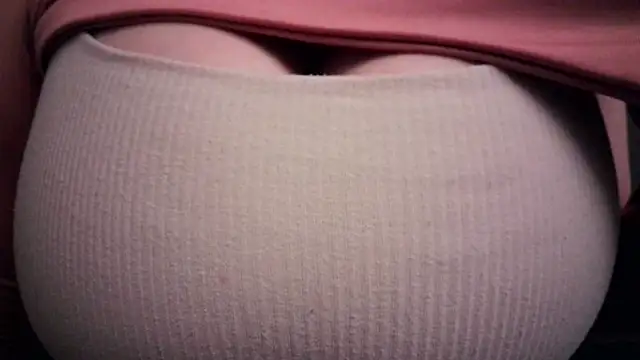 Snapshot of AnnyelinnaLove chatting on 12/15/25, 05:13 AnnyelinnaLove online show from 12/15/25, 05:13