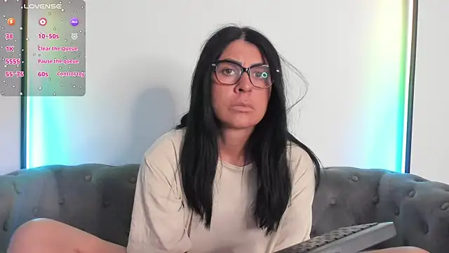 BiancaCruzzz online show from 05/06/26, 06:45