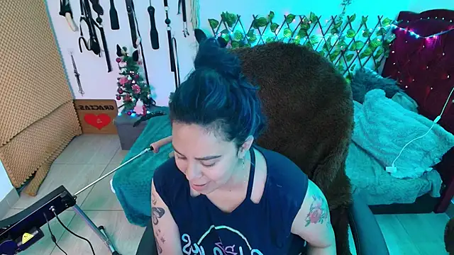 elektra 32 online show from 12/18/25, 07:07