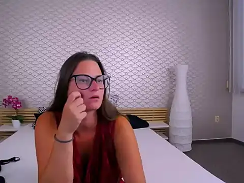 VictoriaCage online show from 07/01/26, 06:08