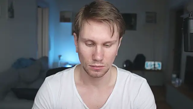 Snapshot of kevin-park chatting on 03/12/25, 02:23 kevin-park online show from 03/12/25, 02:23