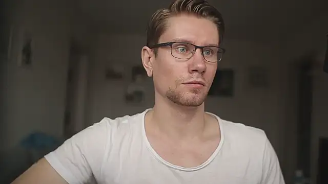 Snapshot of kevin-park chatting on 03/13/25, 06:37 kevin-park online show from 03/13/25, 06:37