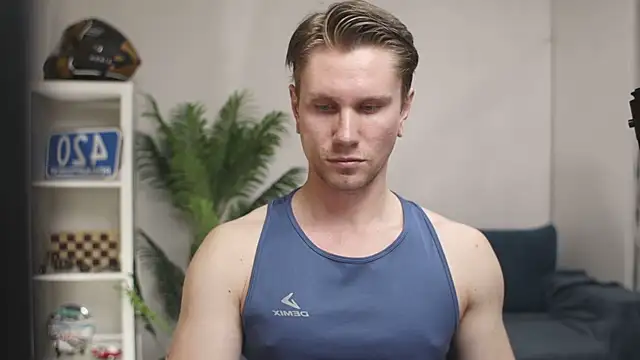 Snapshot of kevin-park chatting on 03/17/25, 05:05 kevin-park online show from 03/17/25, 05:05