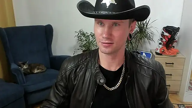 Snapshot of kevin-park chatting on 10/27/25, 01:01 kevin-park online show from 10/27/25, 01:01