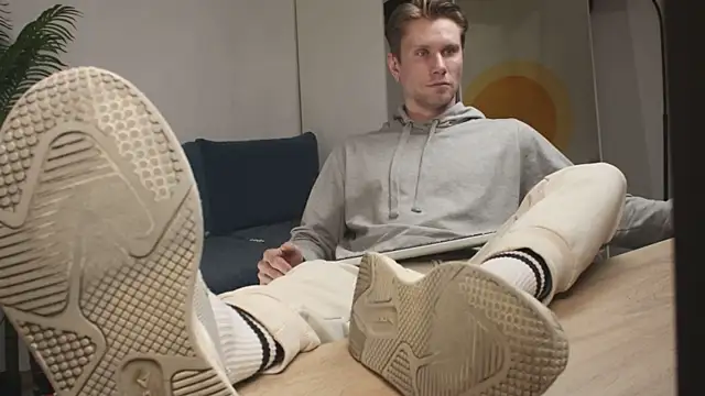 Snapshot of kevin-park chatting on 03/18/25, 02:28 kevin-park online show from 03/18/25, 02:28