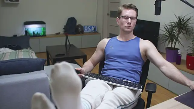 Snapshot of kevin-park chatting on 02/22/25, 03:25 kevin-park online show from 02/22/25, 03:25