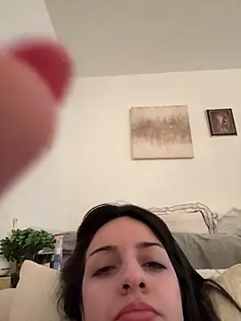 Prettylilgirll online show from 05/17/26, 02:06
