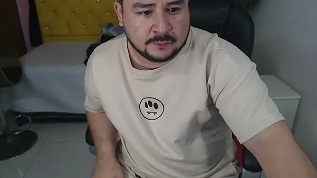 oso dirty  online show from 02/20/25, 05:41