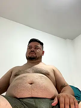 oso dirty  online show from 12/15/25, 06:03