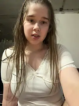 Snapshot of HornyGirlH chatting on 05/29/26, 06:14 HornyGirlH online show from 05/29/26, 06:14