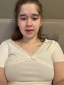 Snapshot of HornyGirlH chatting on 05/18/26, 01:50 HornyGirlH online show from 05/18/26, 01:50