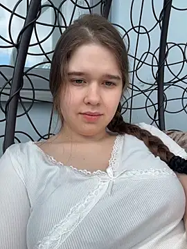 Snapshot of HornyGirlH chatting on 05/23/26, 01:43 HornyGirlH online show from 05/23/26, 01:43