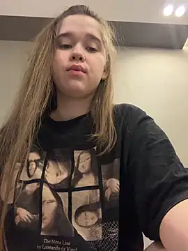 HornyGirlH online show from 03/25/26, 01:17