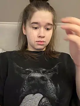 HornyGirlH online show from 03/19/26, 04:45