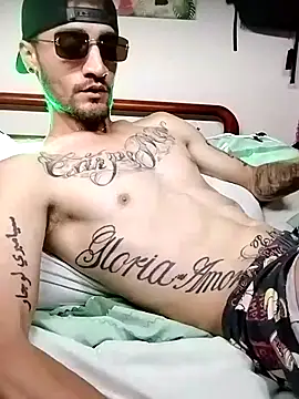 Snapshot of iamxandertv chatting on 10/26/25, 03:34 iamxandertv online show from 10/26/25, 03:34