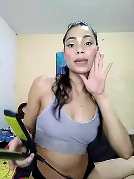 Snapshot of iamemmablake chatting on 02/20/25, 09:53 iamemmablake online show from 02/20/25, 09:53