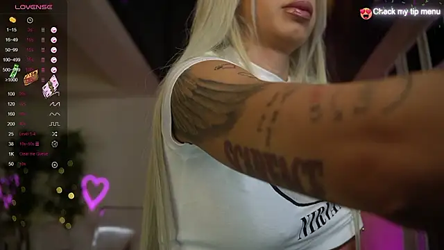 LisaAkira online show from 02/15/26, 07:42