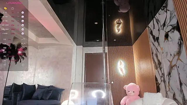 LisaAkira online show from 03/19/26, 07:41