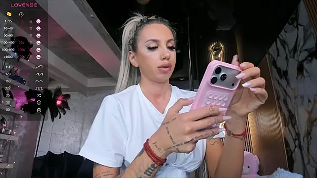 LisaAkira online show from 03/07/26, 07:37