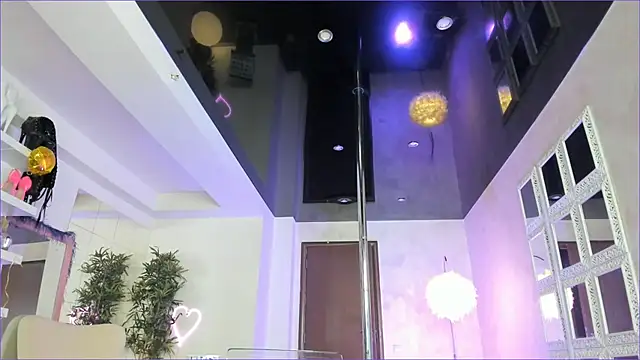 LisaAkira online show from 11/23/25, 07:07