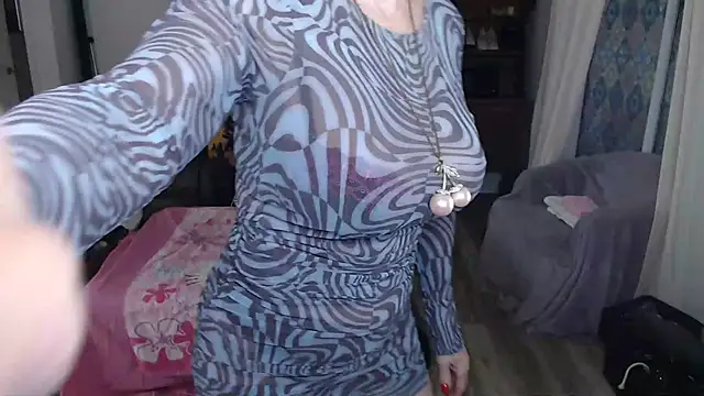 Snapshot of SindeeDix chatting on 02/04/26, 03:07 SindeeDix online show from 02/04/26, 03:07