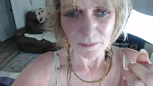 SindeeDix online show from 01/26/25, 05:55