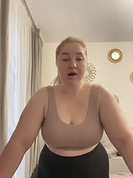 ollydoll92 online show from 01/21/25, 12:29
