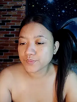 Urchanel online show from 04/12/26, 11:30